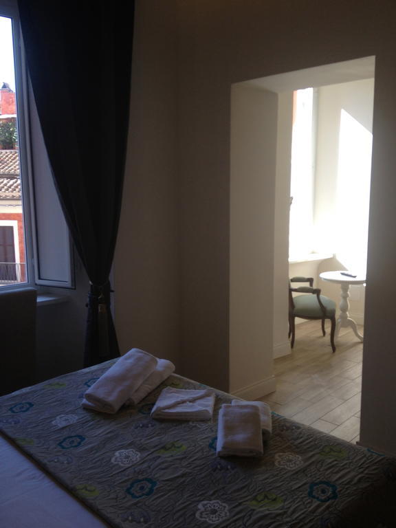 Alojamento de Acomodação e Pequeno-almoço Cavour Forum 3*