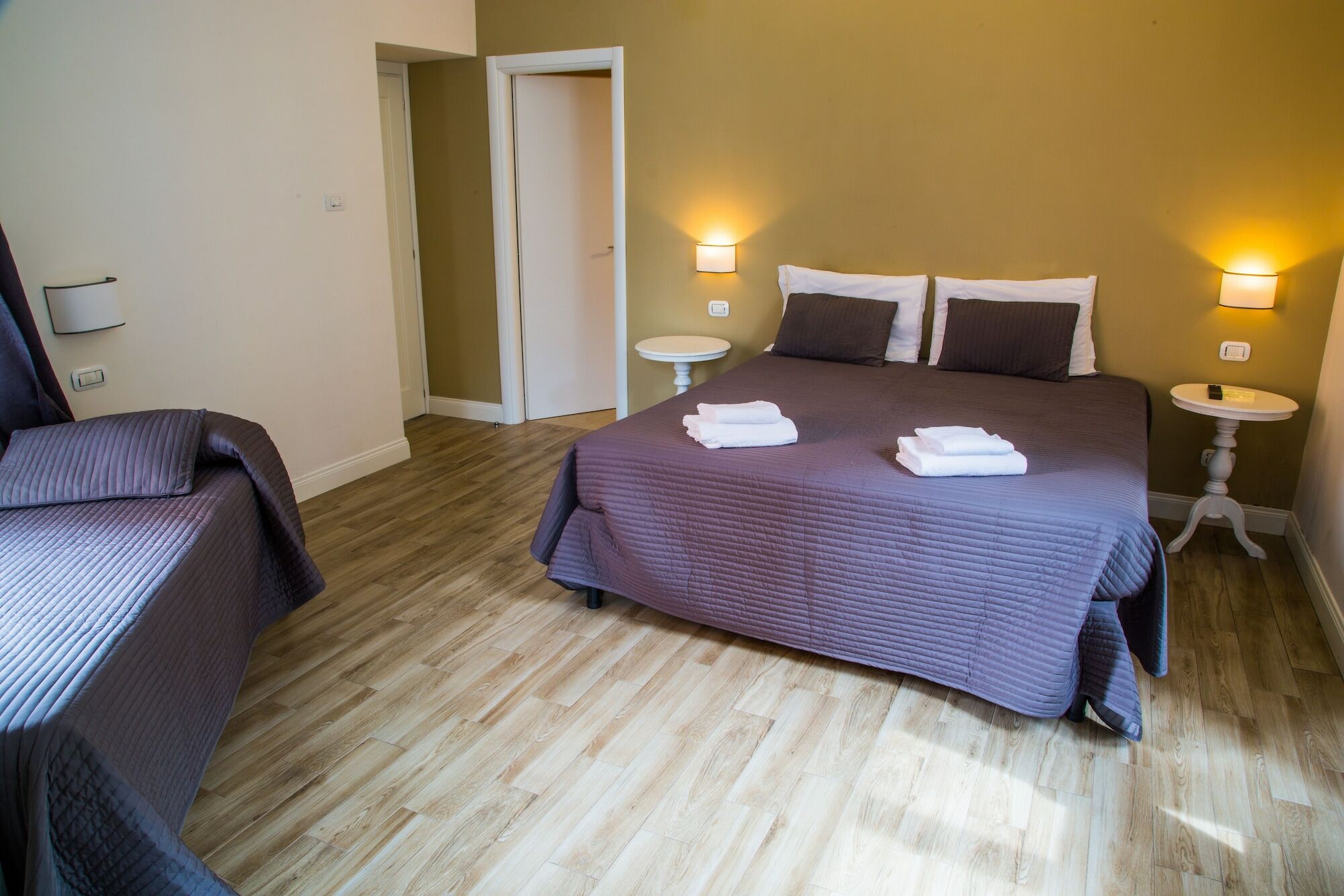 Cavour Forum Bed & Breakfast 3*